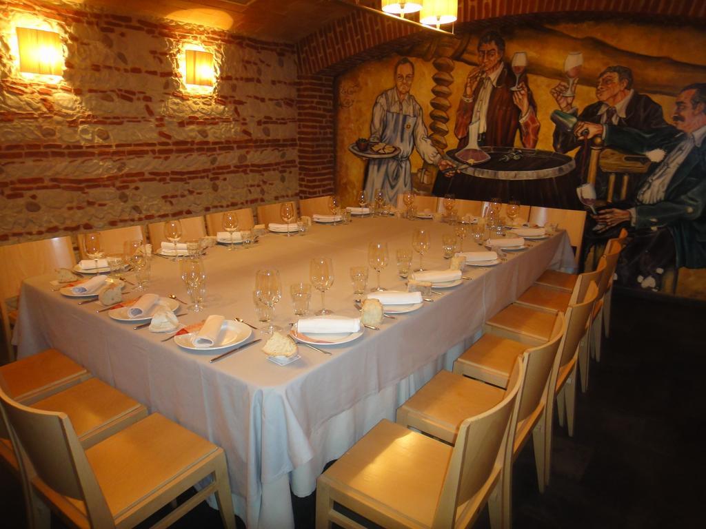 Hostal Albany León Buitenkant foto