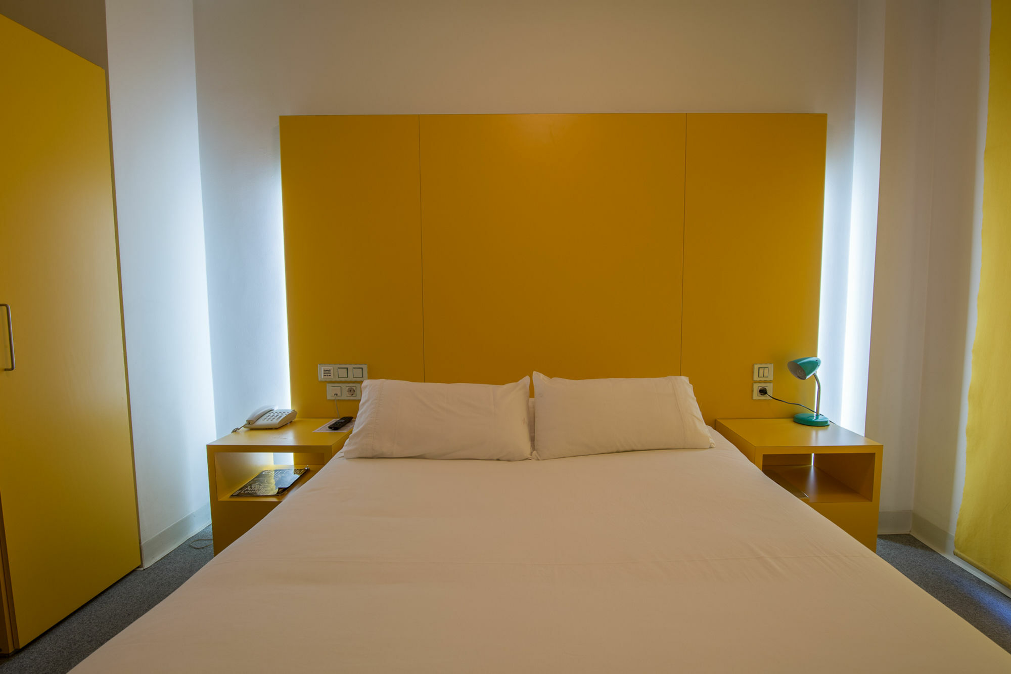 Hostal Albany León Buitenkant foto
